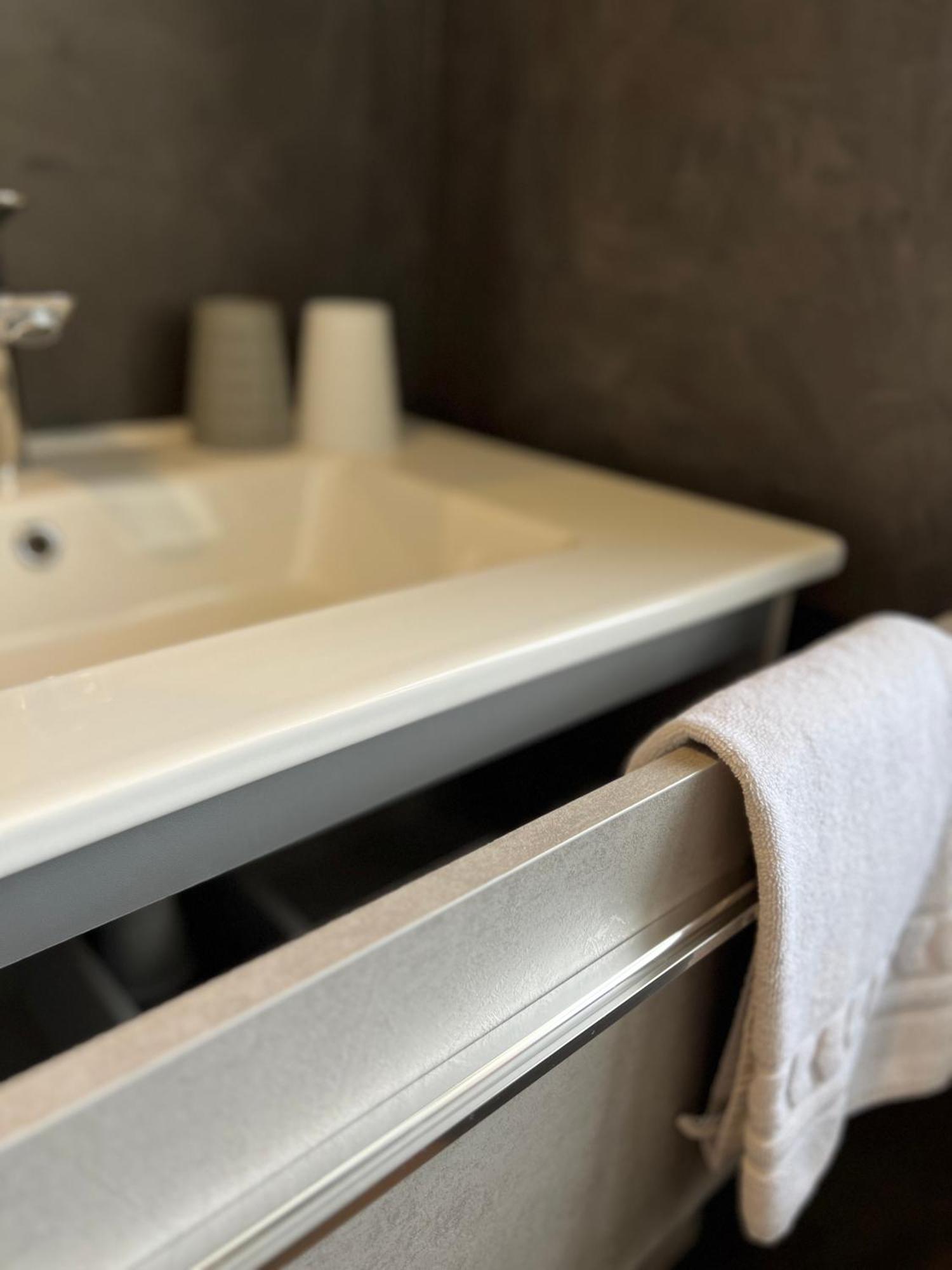 Hotel Le Ponson Aubenas Dış mekan fotoğraf